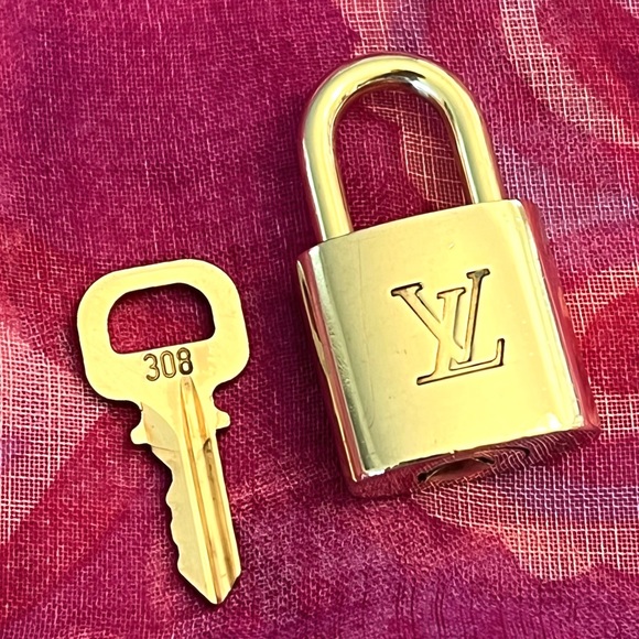 AUTHENTIC Louis Vuitton Padlock & Key Set - Picture 2 of 5